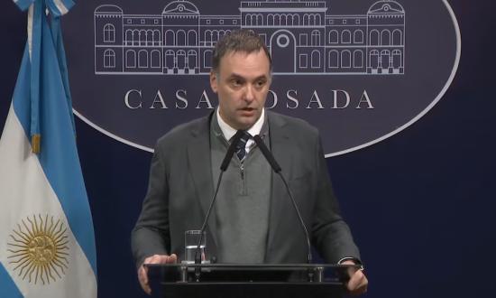 A minutos de la sesión para rechazar el veto, el Gobierno salió a decir que “está considerando” un aumento a las prestaciones para discapacidad