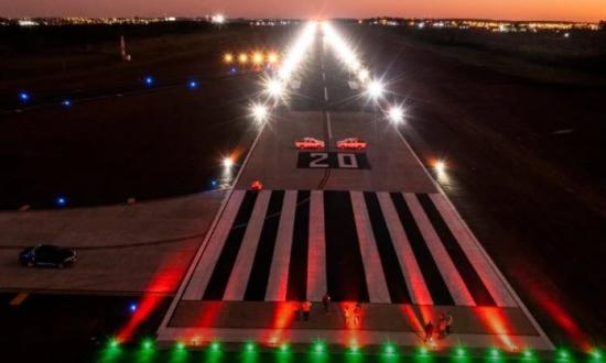 Aeropuerto de Posadas: “Tenemos una pista en condiciones para 40 años”, destacó Oscar Herrera Ahuad