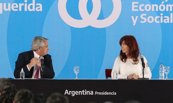 Con más exposición de Cristina Kirchner, el oficialismo se muestra sin rumbo y repite la fórmula perdedora de la polarización