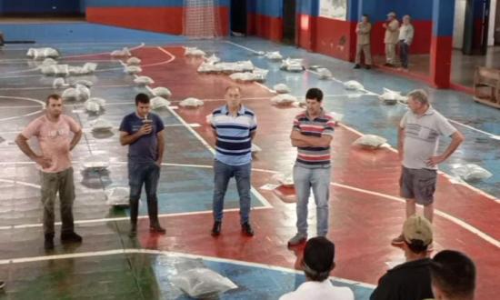 Entregaron alevinos "no Porto..."