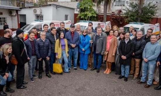 Passalacqua entregó ambulancias y equipamiento médico para centros asistenciales de municipios
