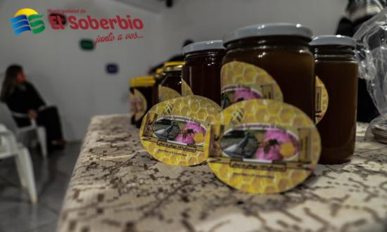 Día de apicultura en El Soberbio