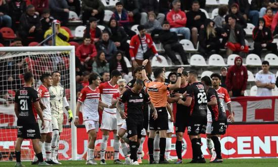 La Dirección Nacional de Arbitraje decidió no difundir los audios del VAR de Barracas Central por segunda fecha seguida