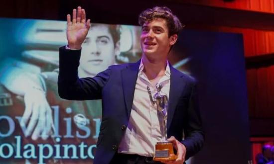 Premios Olimpia '24 para el Dibu y Colapinto