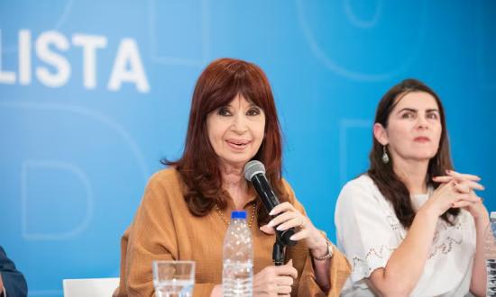 Con Cristina Kirchner a la cabeza, el PJ cierra filas contra el decreto del FMI y sobrevuela la amenaza de expulsión para los diputados que lo voten