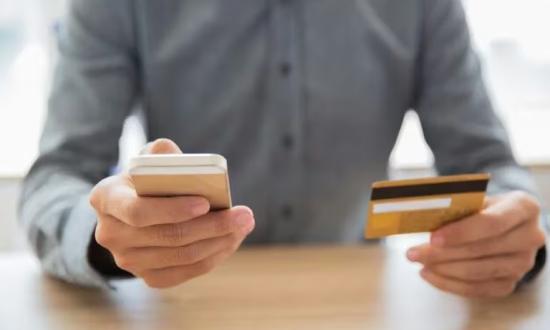 Cómo funcionará la tarjeta de débito en dólares y por qué su uso está ligado a la salida del cepo