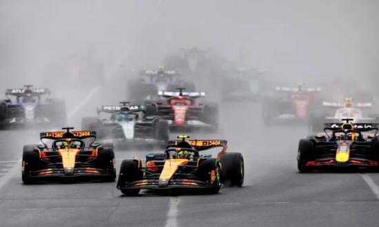 Norris ganó un accidentado Gran Premio de Australia de Fórmula 1 bajo la lluvia