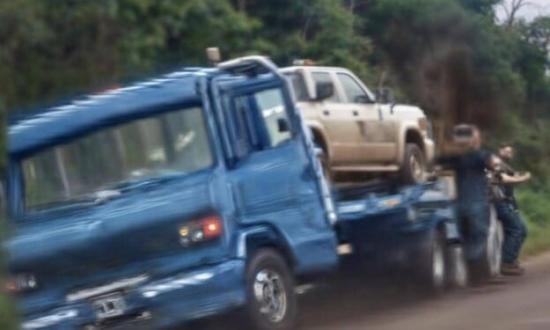 Tragedia: chofer sufrió un paro cardiaco mientras manejaba una grúa en plena ruta