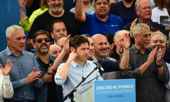 Axel Kicillof evalúa participar de la caravana a la casa de Cristina por el Día de la Lealtad