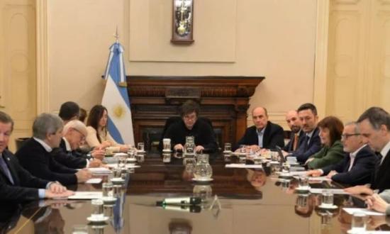 Ley Bases: el Gobierno nacional avanza con la privatización de empresas estatales y reestructuración del empleo público