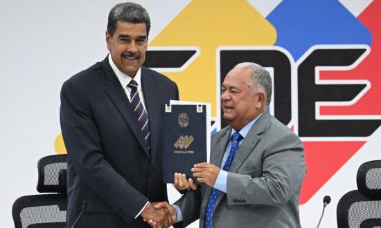 Venezuela: Maduro fue reelecto con el 51,2% de los votos y la oposición denunció fraude