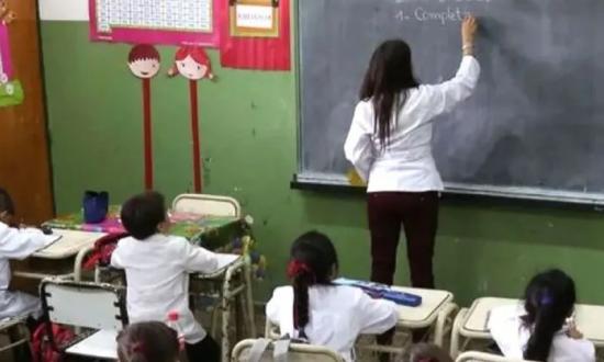 Docentes realizarán cese de actividades de forma rotativa, debido a la crisis