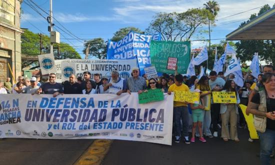 Se realizó una nueva marcha en defensa de la Universidad Pública y en rechazo a los recortes del Gobierno...