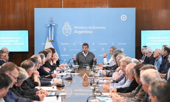 Impuesto a las Ganancias: el oficialismo tiene asegurado el quórum y los votos para aprobar la ley