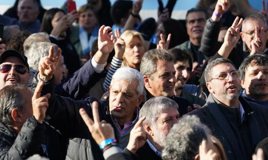 Cristina presa: uno por uno, los dirigentes kirchneristas que fueron a Plaza de Mayo para repudiar la detención de la expresidenta por corrupción