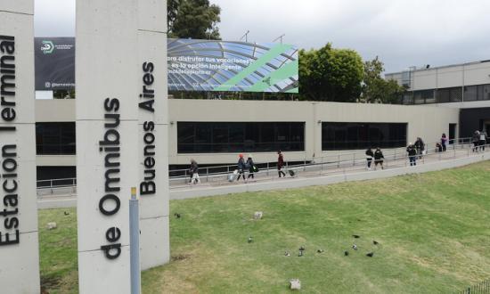 El Gobierno desregula el transporte de pasajeros en micros de todo el país