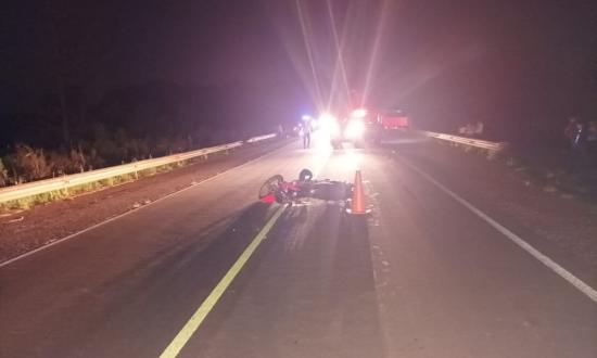 Choque de motos con herido grave en el Km 14 de la fatídica Ruta 13