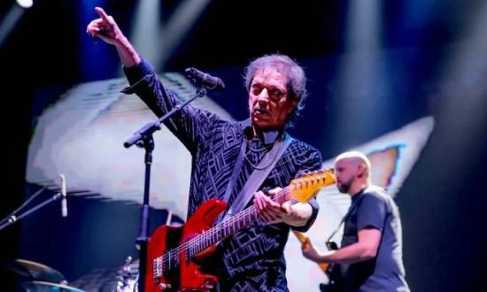 Investigan a Julio Moura, guitarrista de Virus implicado en la muerte de su pareja durante un «juego sexual»