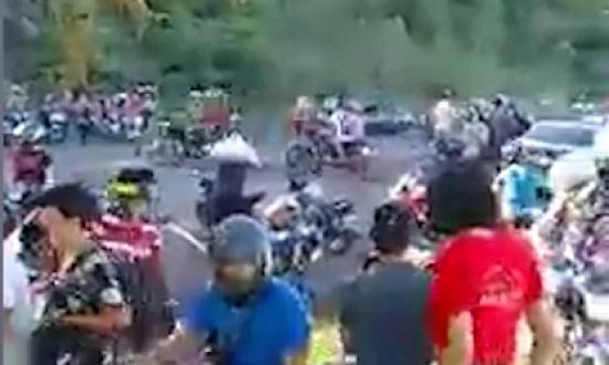 Descontrol y picadas de jóvenes motociclistas en Panambí: hay dos adolescentes heridas y secuestraron motos en mal estado