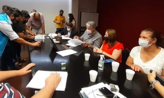 La Mesa Salarial Docente tuvo su primera reunión...