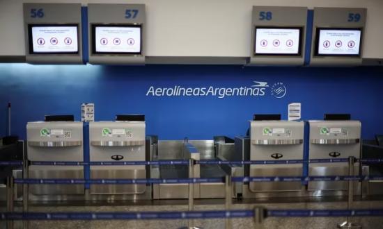 Rige el paro de los gremios aeronáuticos y afecta a todo el país