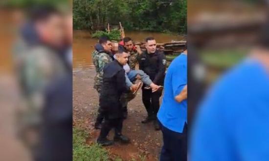 El Soberbio: una joven dio a luz luego de ser evacuada de la zona afectada por las inundaciones