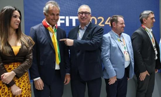Hugo Passalacqua visitó la FIT 2024 y mantuvo reuniones con autoridades para mejorar la oferta turística de Misiones