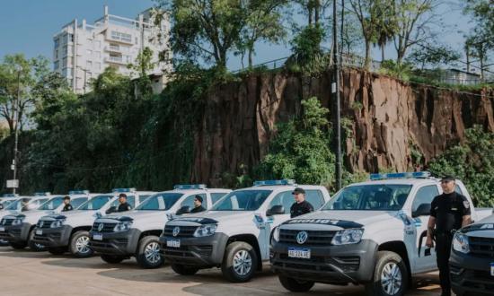 Quedó inaugurado el nuevo Centro de Operaciones 911 y se hizo entrega de patrullas para la Policía de Misiones