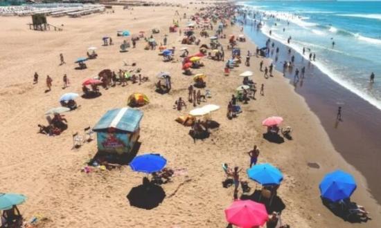 Fuerte caída del turismo en el país durante la temporada de verano 2024: el movimiento bajó 13% interanual