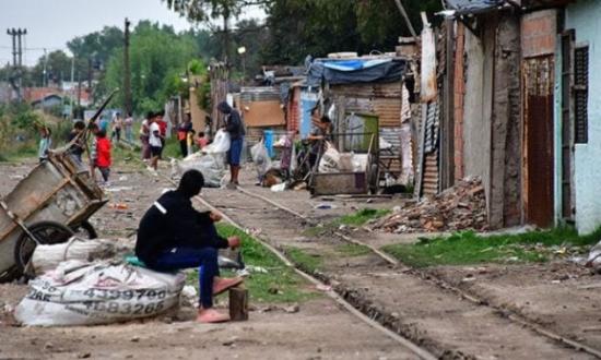 ¿Será? La pobreza en el país se ubicó en el 31,6% y afectó a cerca de 15 millones de personas en el primer semestre de 2025