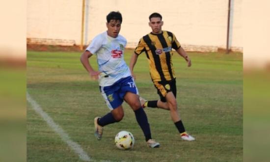 Los cruces de octavos del Provincial: Libertad de El Soberbio, con Crucero