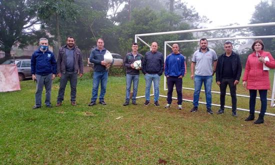 La Municipalidad entregó elementos al Club Social y Deportivo El Soberbio