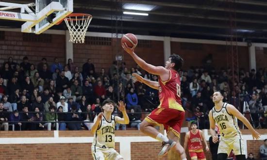 Básquet: en un final infartante, Tokio derrotó a Tirica y gritó campeón en Eldorado