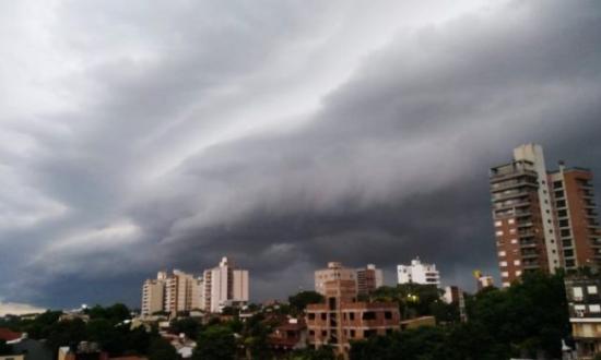 Alerta amarilla en Posadas | Anticipan lluvias y tormentas para la tarde-noche de este miércoles