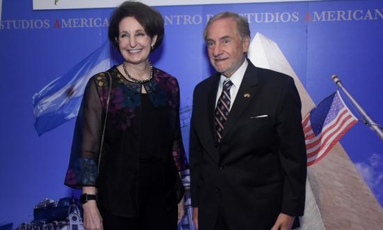 Estados Unidos enviará personal permanente de los CDC a la Argentina en 2022