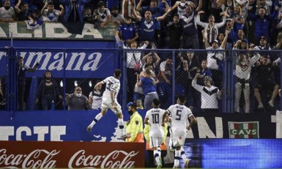 Vélez, el mejor: brilló ante Boca, lo borró de la cancha y lo alejó de la pelea por el título...
