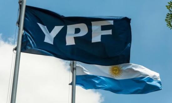 Argentina gana tiempo en la causa YPF: la Justicia de EE.UU. frena de forma preventiva la entrega de acciones